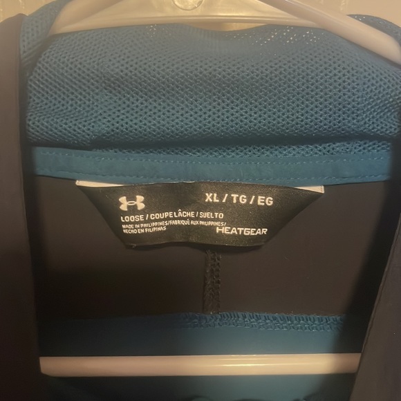 Mens Under Armour Half-Zip - Picture 2 of 3